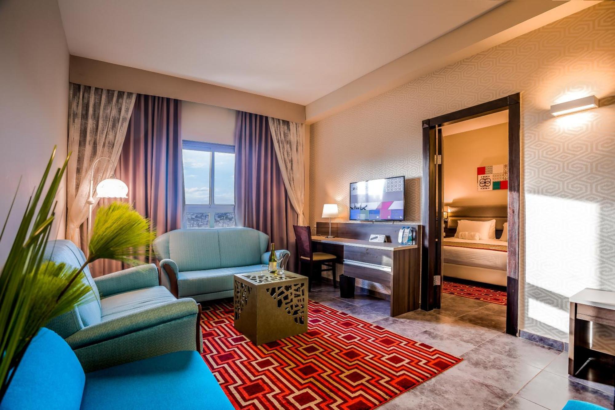 Отель Ramada Olivie Назарет Экстерьер фото